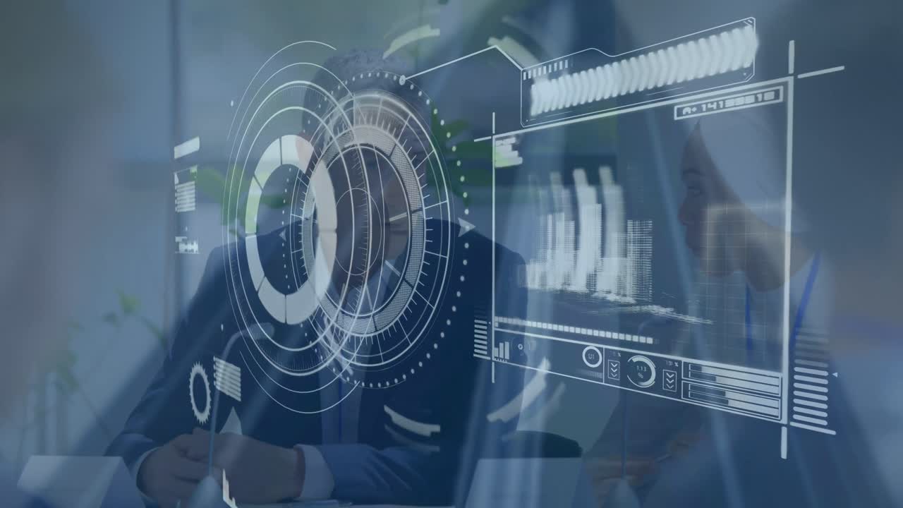 animación de diversos datos en una pantalla digital sobre diversos empresarios que se reúnen