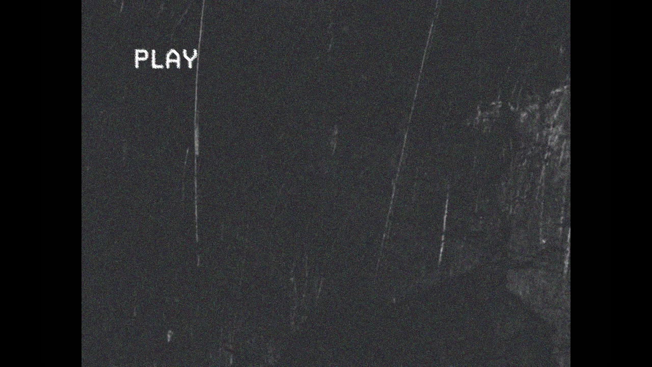 빈티지 비디오 테이프 위의 스크래치의 애니메이션