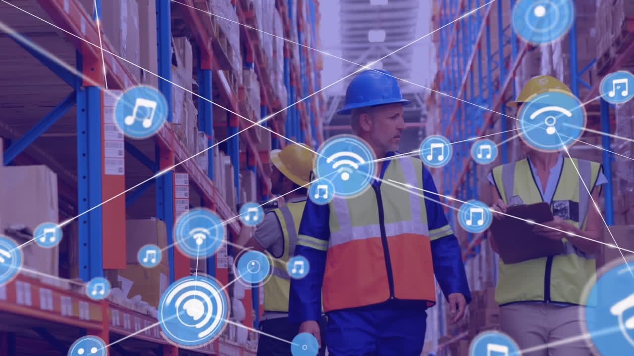 animación de iconos digitales sobre una supervisor caucásica y un trabajador masculino discutiendo en el almacén.