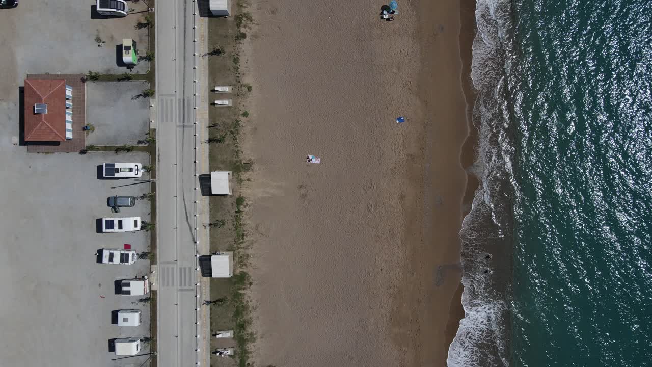 카라반 해안 주차장