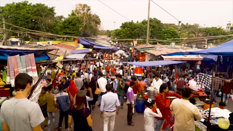the vibrant atmosphere of delhi markets can make shopping for lots of fun. delhi has the best markets in india, selling a huge array of items including handicrafts from all over the country.