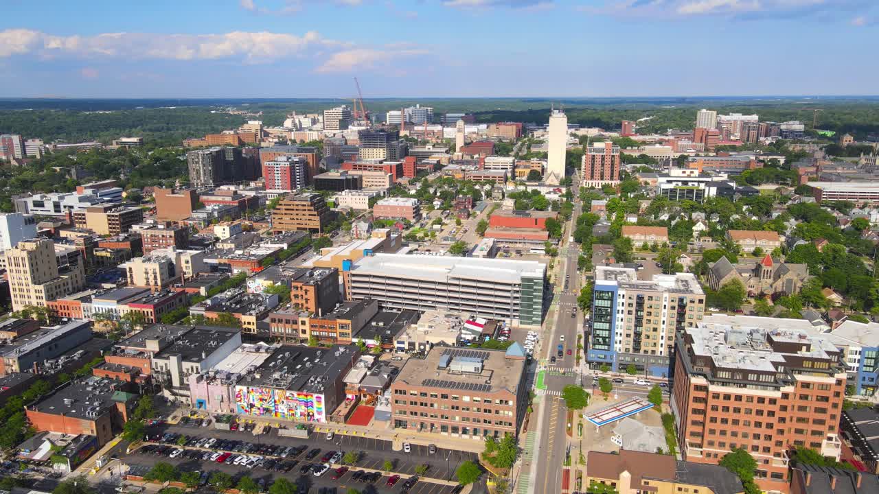 Panning panoramic shot of Downtown Ann Arbor, home of University of Michigan, college town