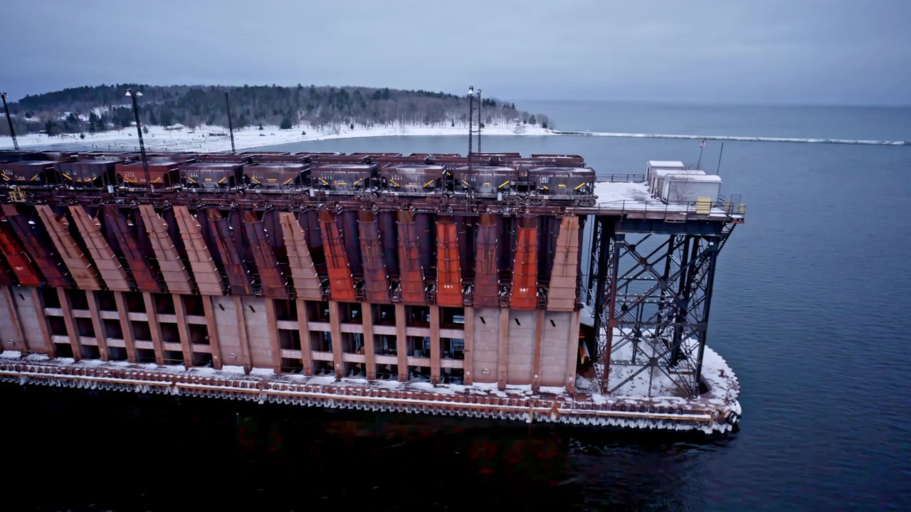 Terminale di minerale di ferro del Lago Superiore nel Michigan settentrionale