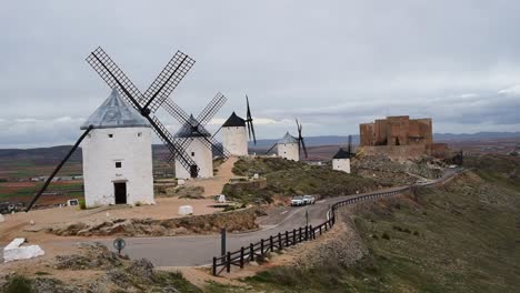 Berühmte-Windmühlen-Von-Spanien,-Windmühlen-Von-Consuegra