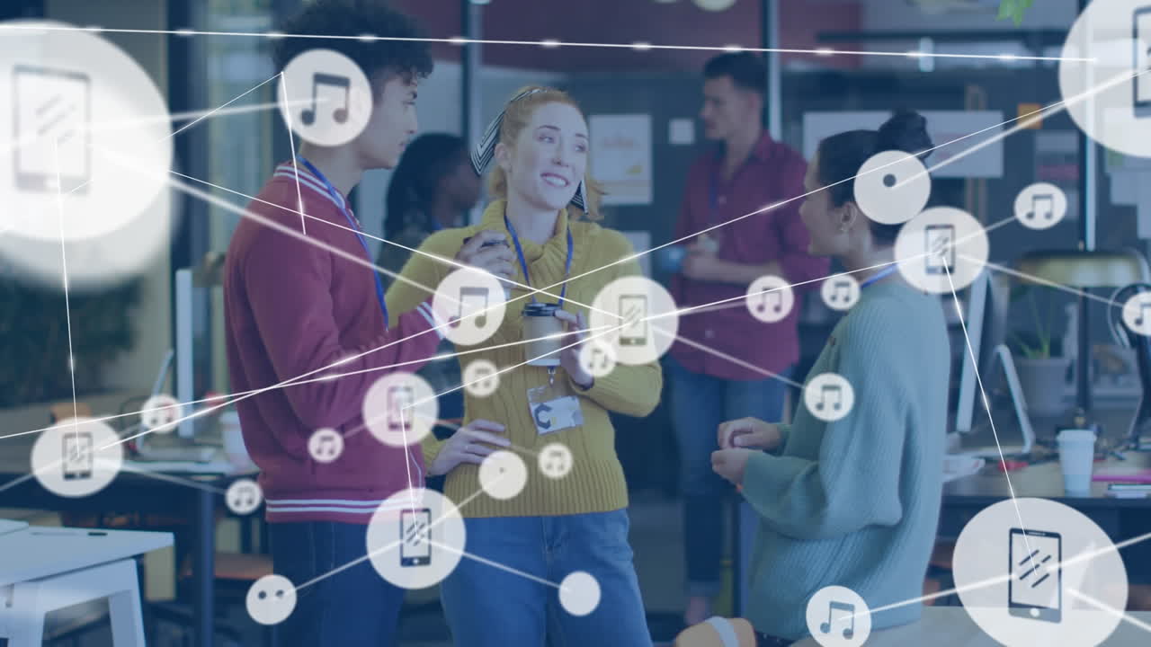 선으로 연결된 아이콘의 애니메이션, 차 휴식에서 재미있는 대화를 나누는 다양한 동료