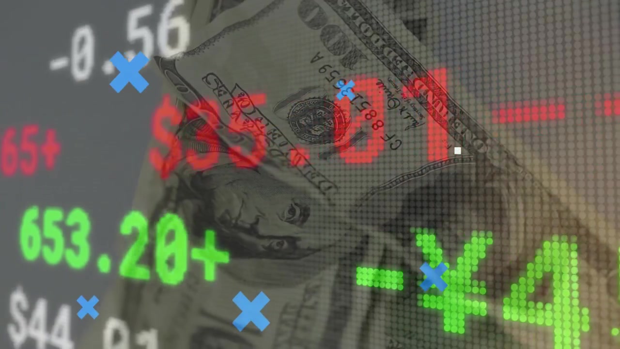 Financiële montage met glijdende Amerikaanse bankbiljetten, oplichtende grafieken, animerende tickers die omslaan, toont marktwinsten.