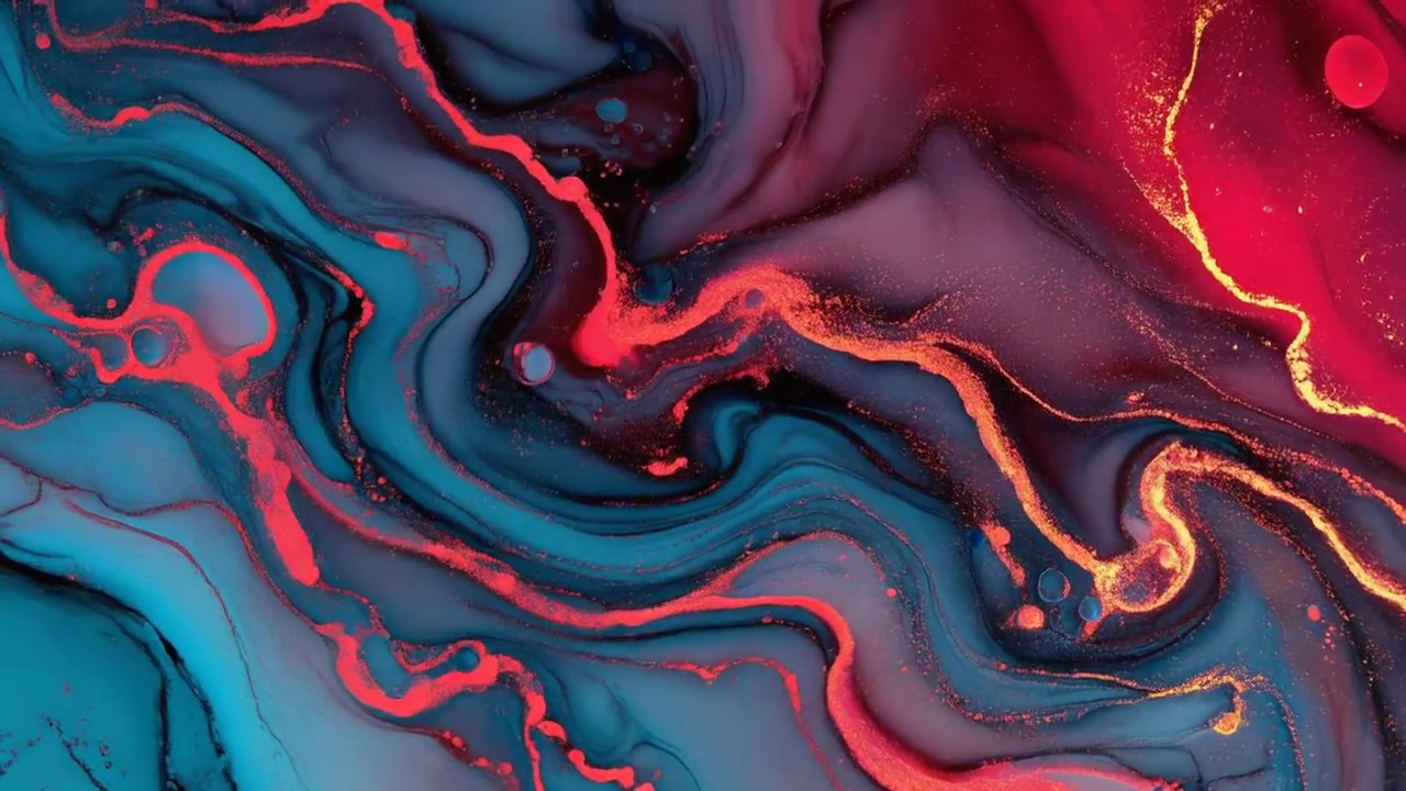 Arte fluida astratta con pigmenti blu e rossi vorticosi.