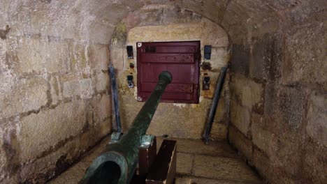 Old-Historic-Cannon-Inside-Belem-Tower-In-Lisbon,-Portugal---close-up