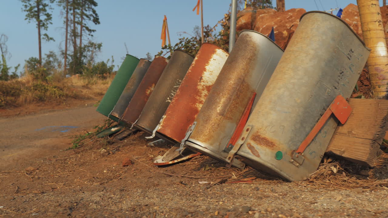 캘리포니아 산불로 파괴되고 파괴된 주거용 부동산