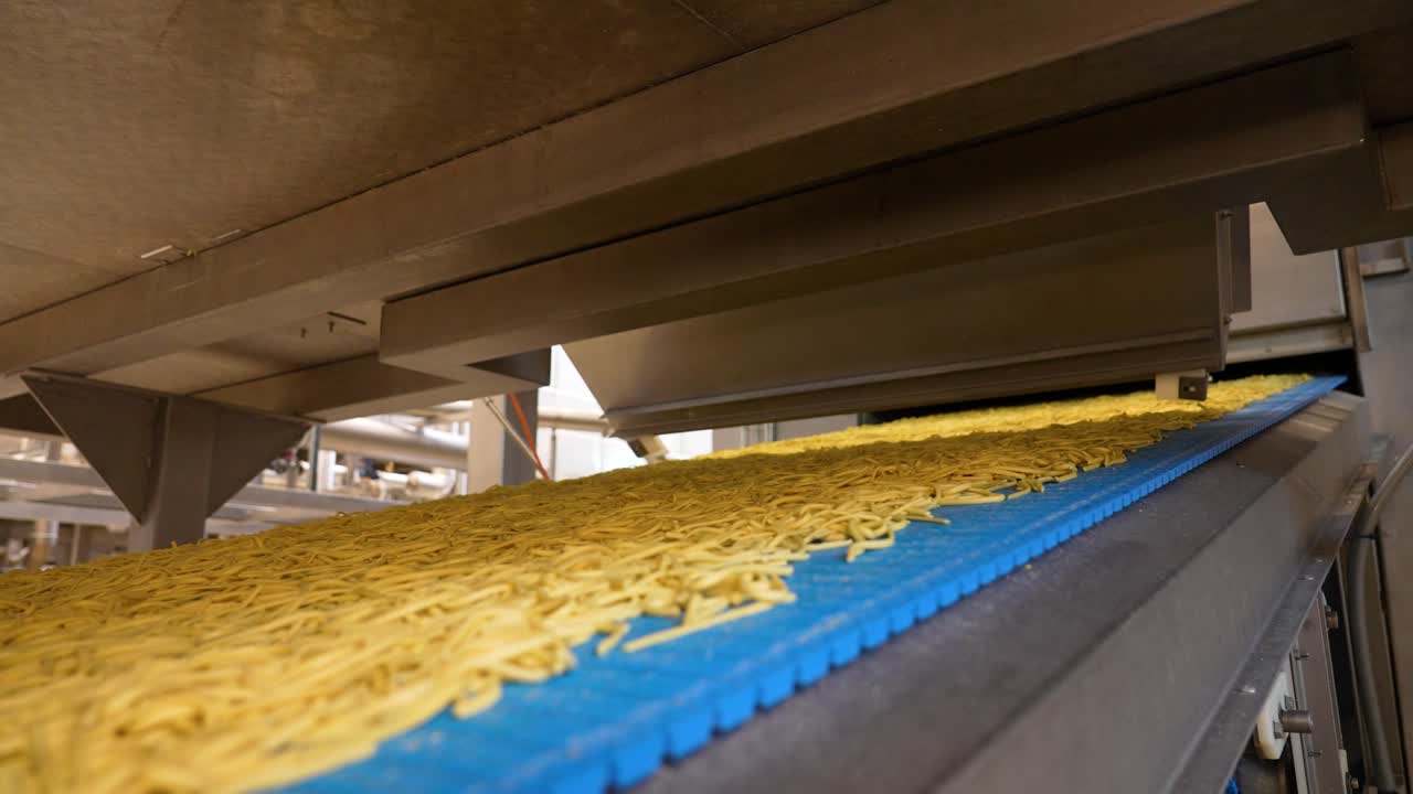 German Spaetzle Sp&auml;tzle Mass Production