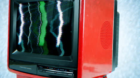 televisor rojo 06