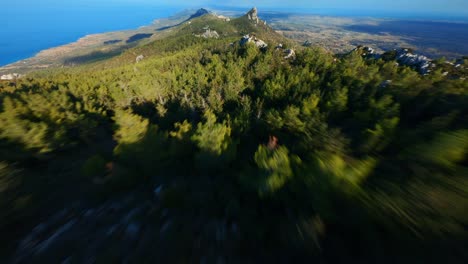 Burg-Kantara-An-Einem-Sonnigen-Sommertag-In-Nordzypern