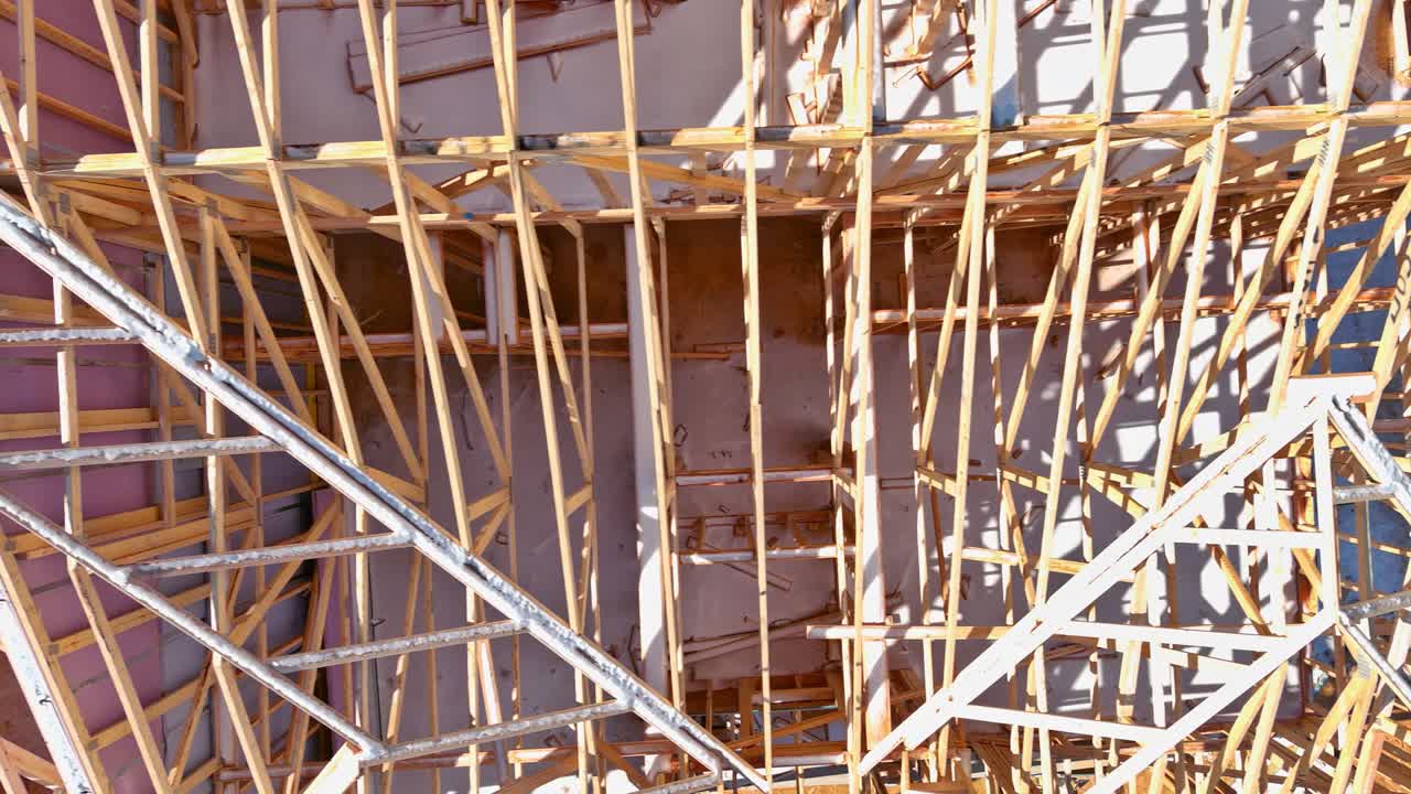 casa de marco de madera casa construida en construcción nueva construcción con vigas de madera, marco de viga