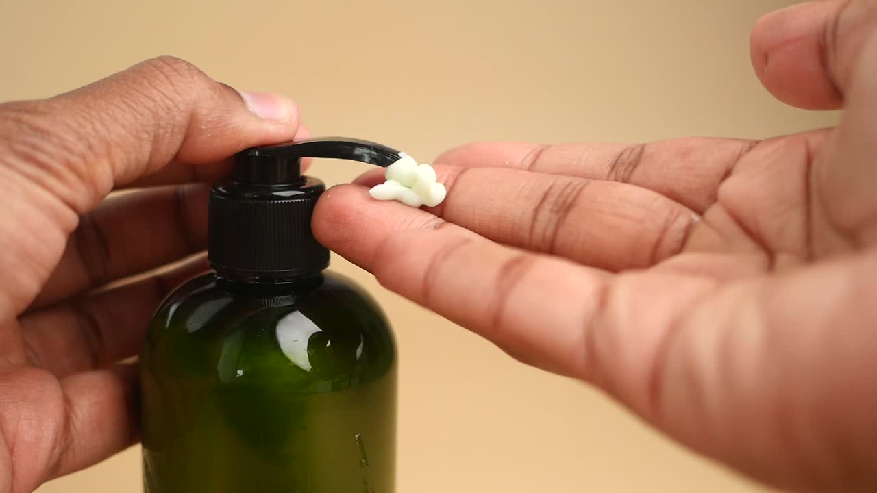 Using lotion for hand skincare