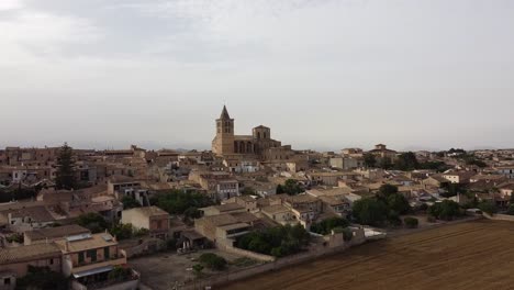 Blick-Auf-Die-Kirche-Von-Sineu-Auf-Mallorca