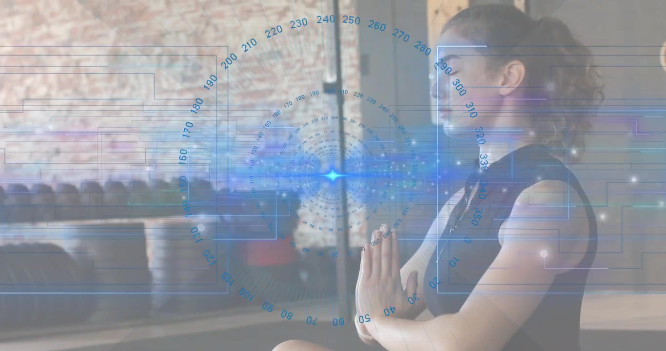 Mujer meditando en un estudio de fitness con una superposición de círculo pulsante apareciendo, guiando la respiración concentrada