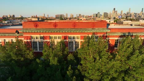 la escuela brick en las afueras de chicago.