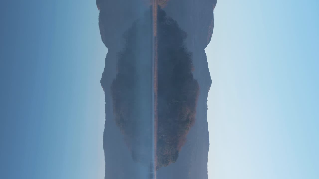 섬 호수 풍경 물 세로 샷에 반영