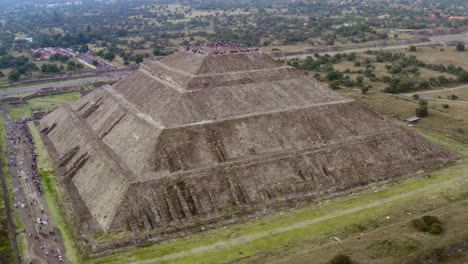 AERIAL:-Teotihuacan,-Mexico,-Pyramids