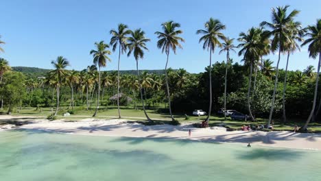 Landing-on-a-paradise-beach-on-Samana