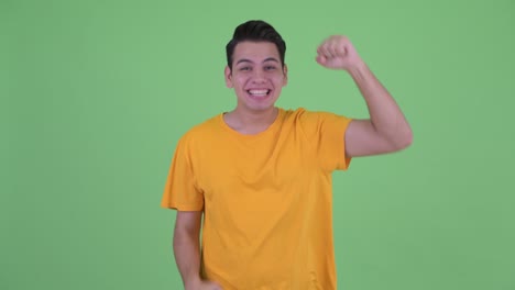 joven, guapo y multiétnico