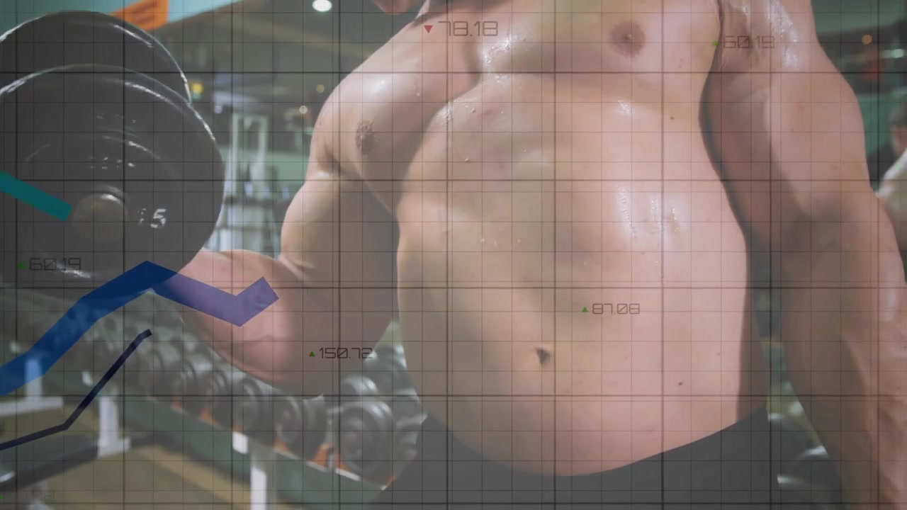 Utente della palestra che guarda la mano e provoca la sovrapposizione di metriche animate mentre esegue curl con manubri