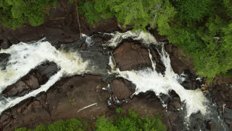 Algonquin-Park-Ontario-Canadá-Drone-Tiro-De-Lengua-De-Buey