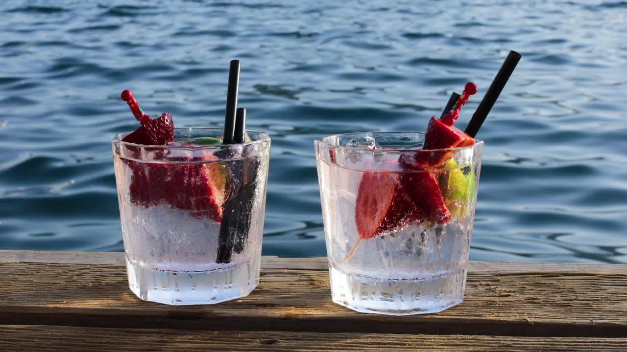 마르마리스 터키 해변에 있는 스 바