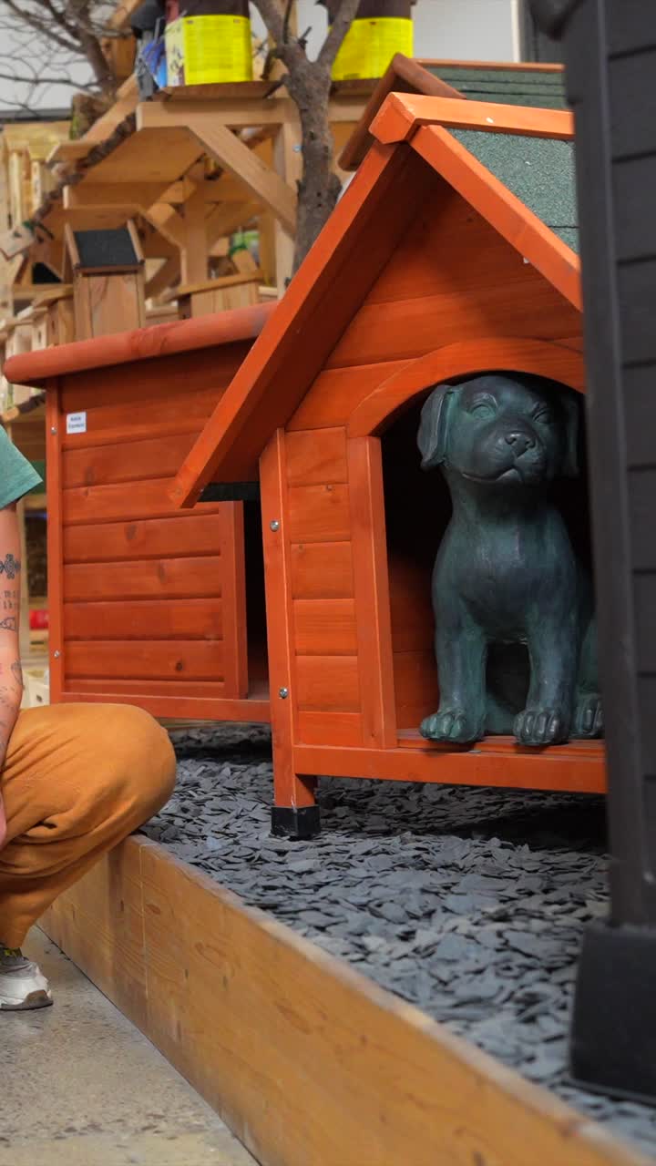 Dog House and Pet Supplies