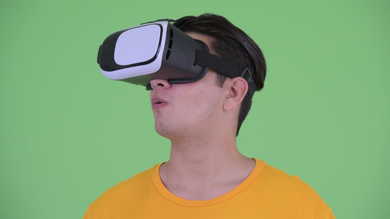 joven, guapo y multiétnico