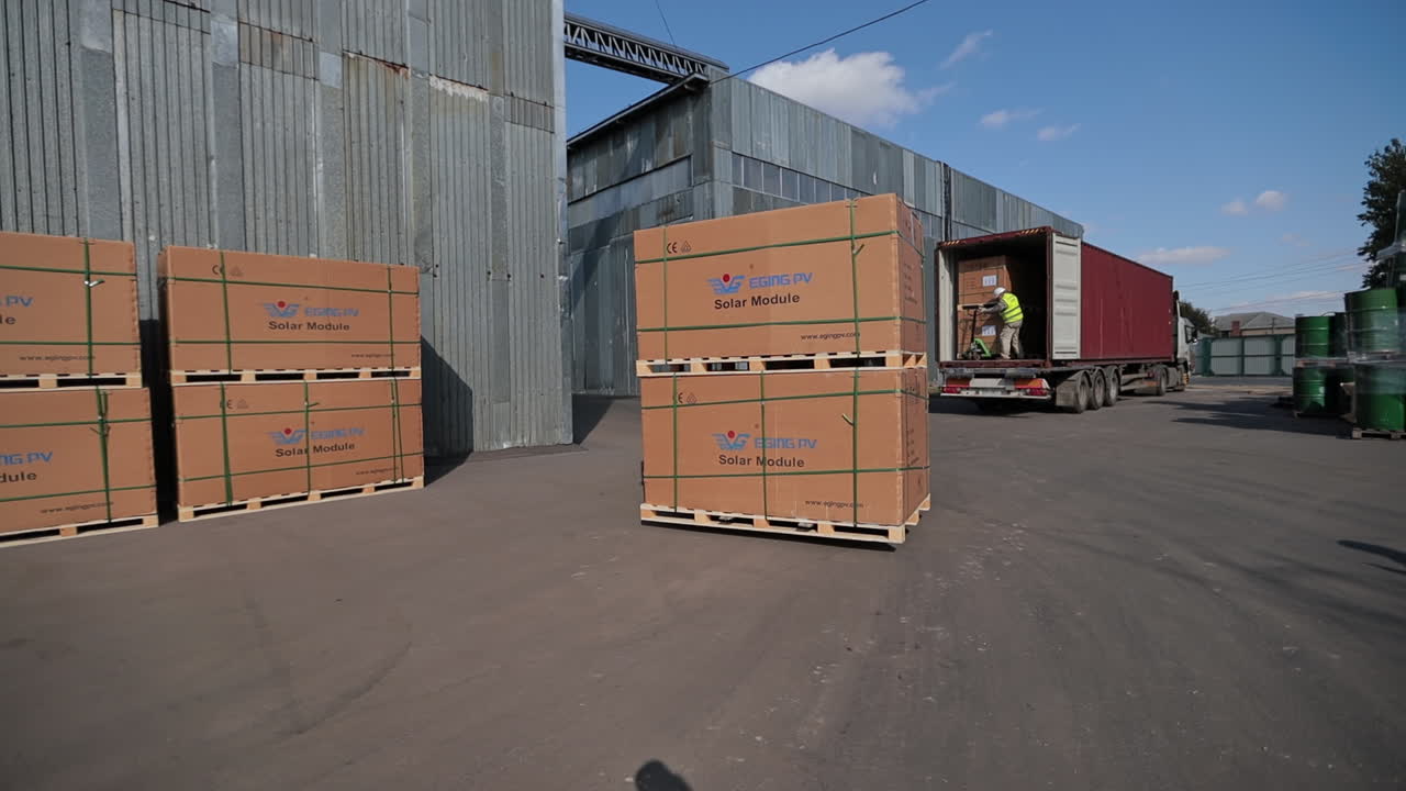 Solar Panel Loading and Transportation