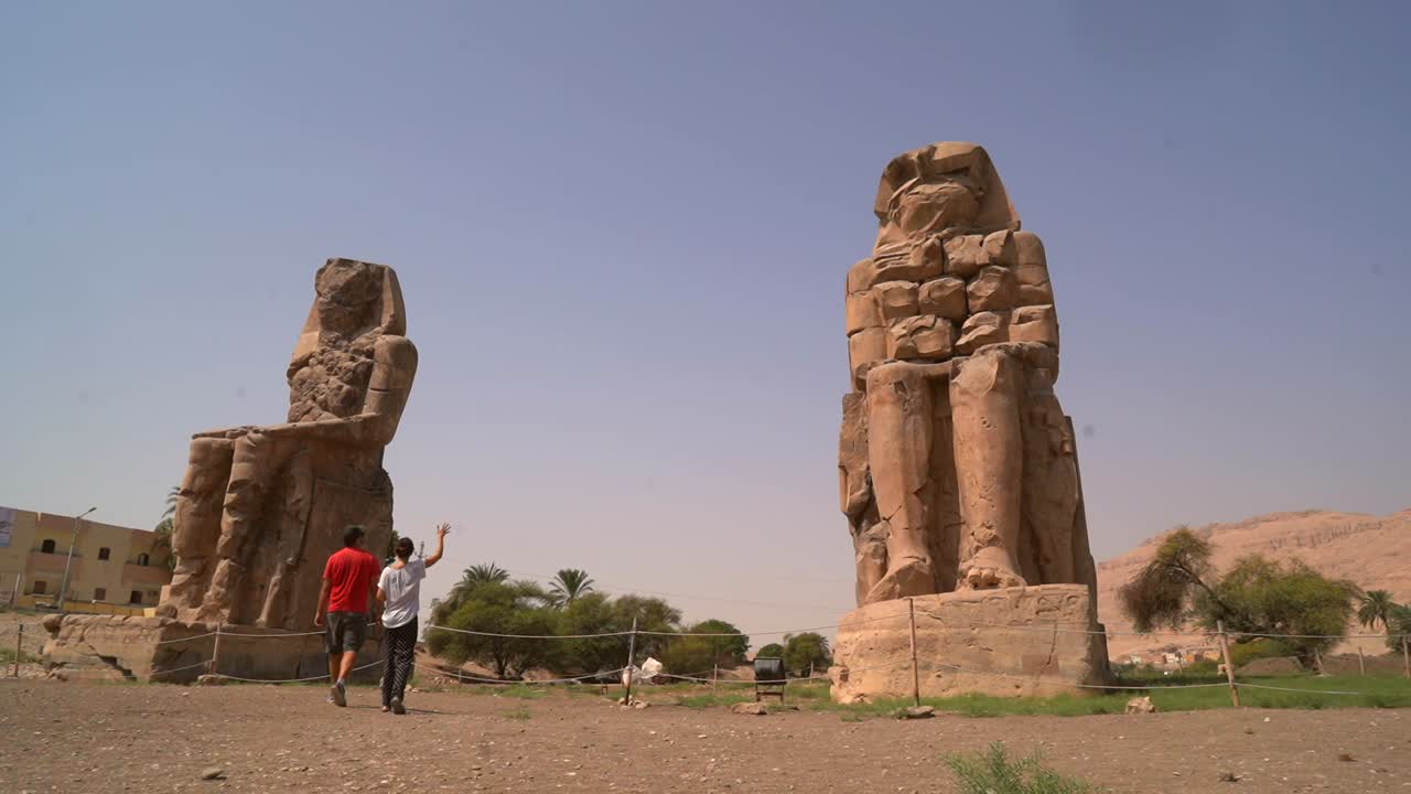 Colossi di Memnone a Luxor, Egitto