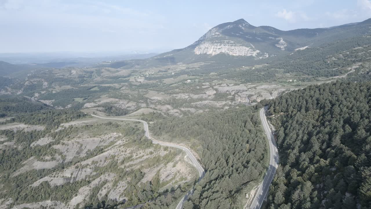 vista aérea desde una carretera de montaña