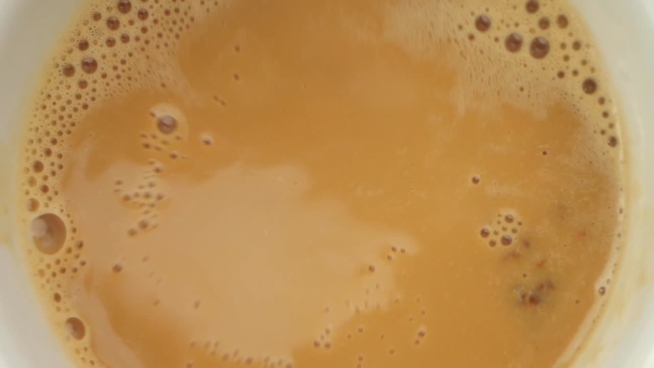 Primo piano di una tazza di tè