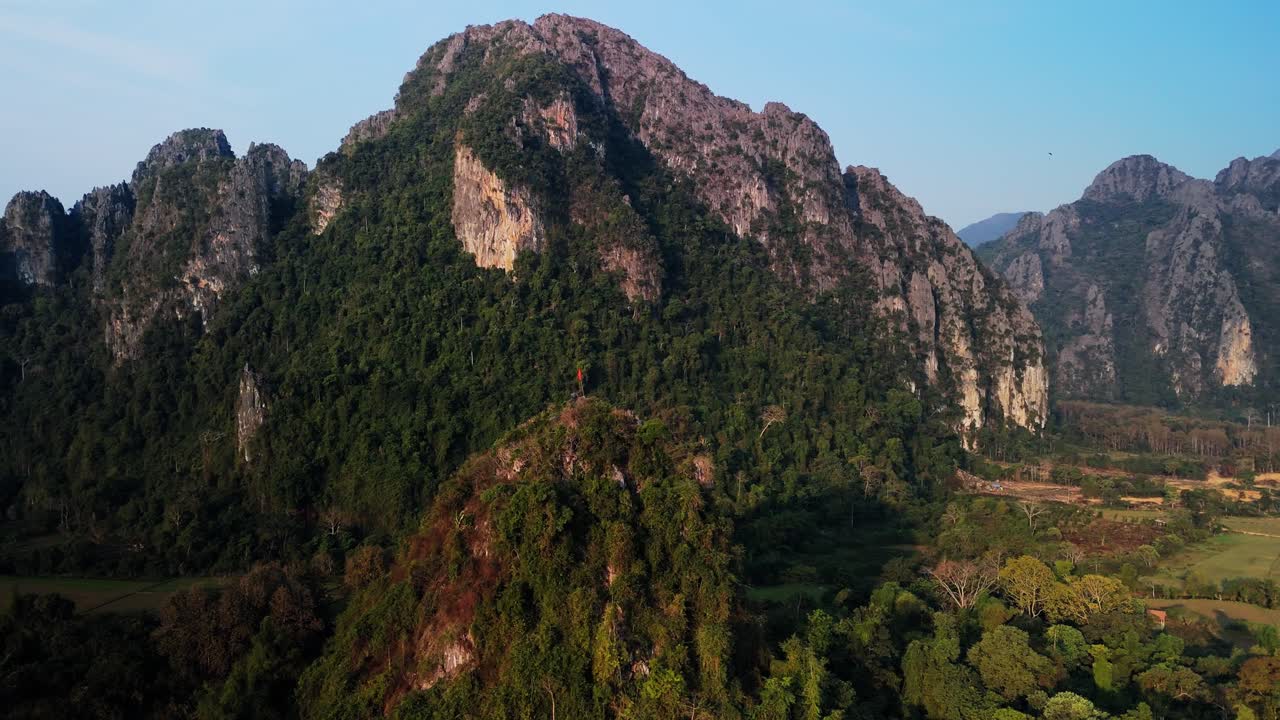 formaciones calcáreas en el campo rural