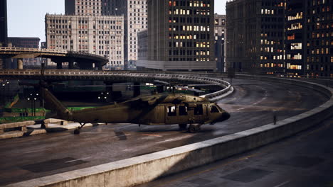 military-helicopter-in-big-city