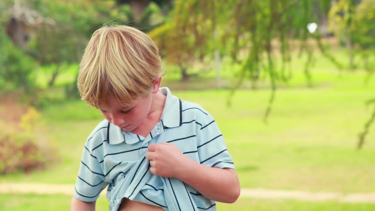 코를 는 작은 소년