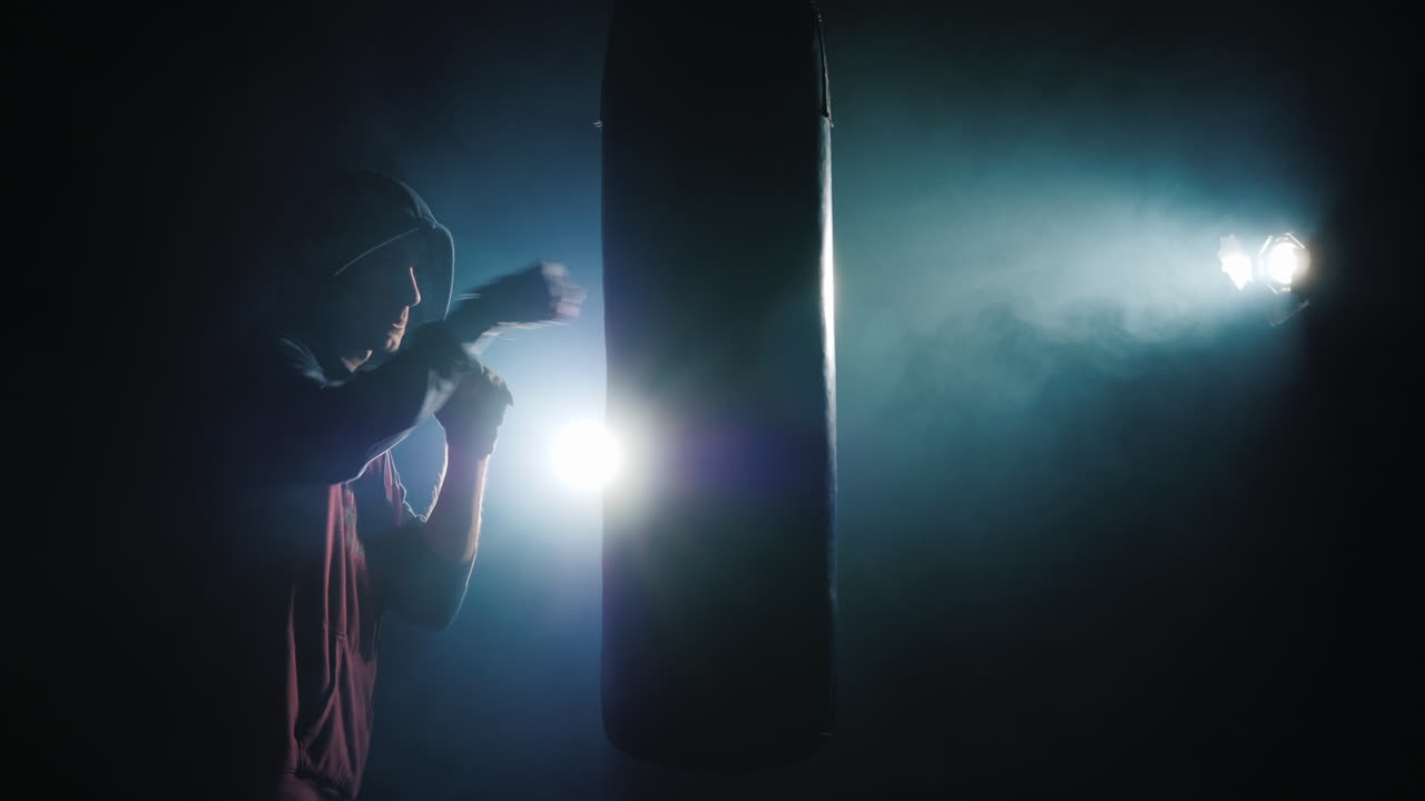 복싱 배를 가진 초보자 복서 열차