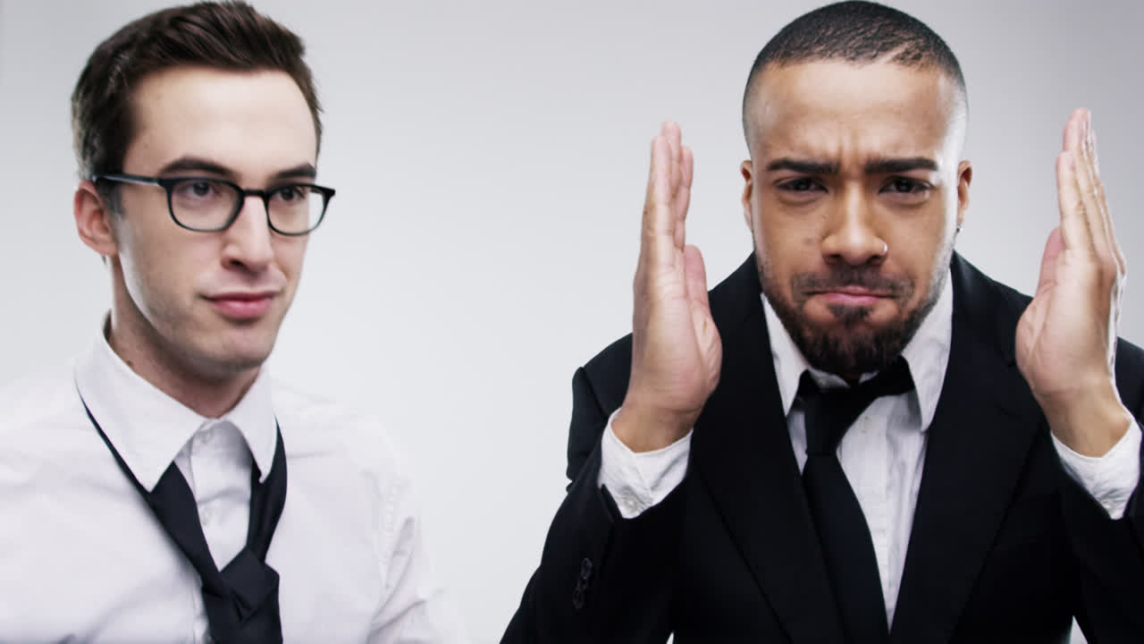 미친 춤추는 남자 슬로우 모션 결혼식 사진 부스 시리즈