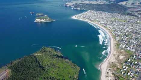 la ciudad de whangamata en la península de coromandel en la isla norte de nueva zelanda