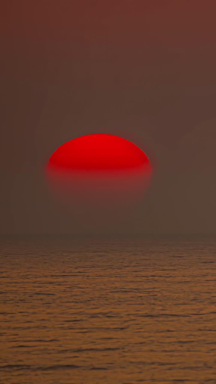 Full Moon Rising Over Sea At Sunset - Vertical, Timelapse