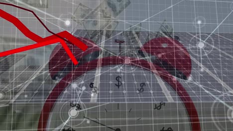 animación de la red de conexiones con procesamiento de datos y reloj sobre billetes y paneles solares.
