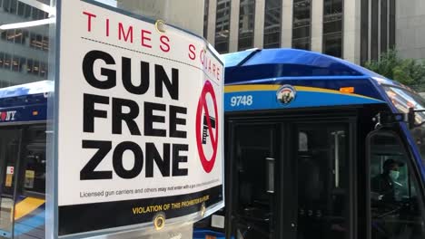 Señal-De-Zona-Libre-De-Armas-De-Ny-Time-Square