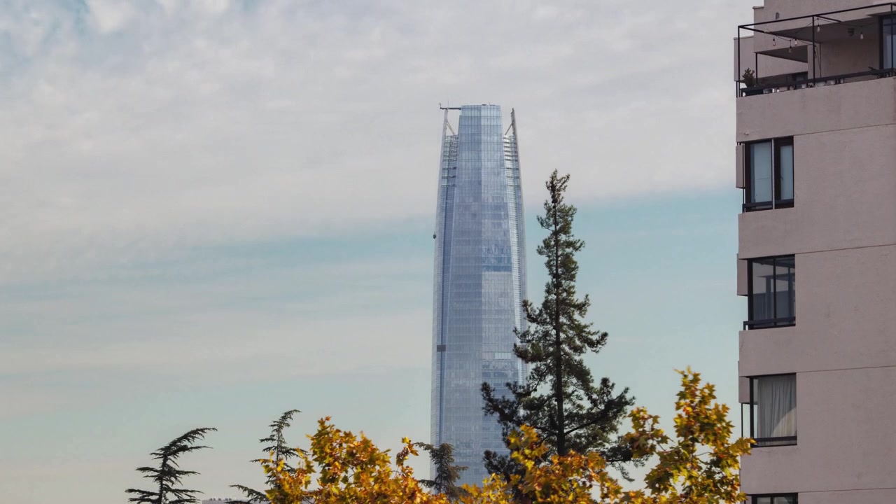 Santiago Las Condes Santiago Costanera Tower skyline diurno timelapse urbano Cile
