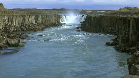 Slow-motion-footage-of-Selfoss-Waterfall-in-Jokulsargljufur-National-Park,-Iceland