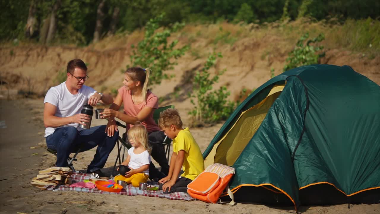 가족 캠핑 여행