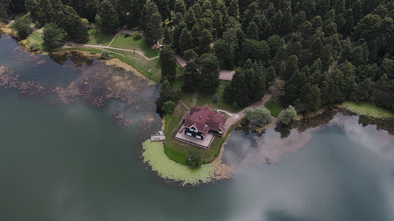 Dronefoto af naturlandskab
