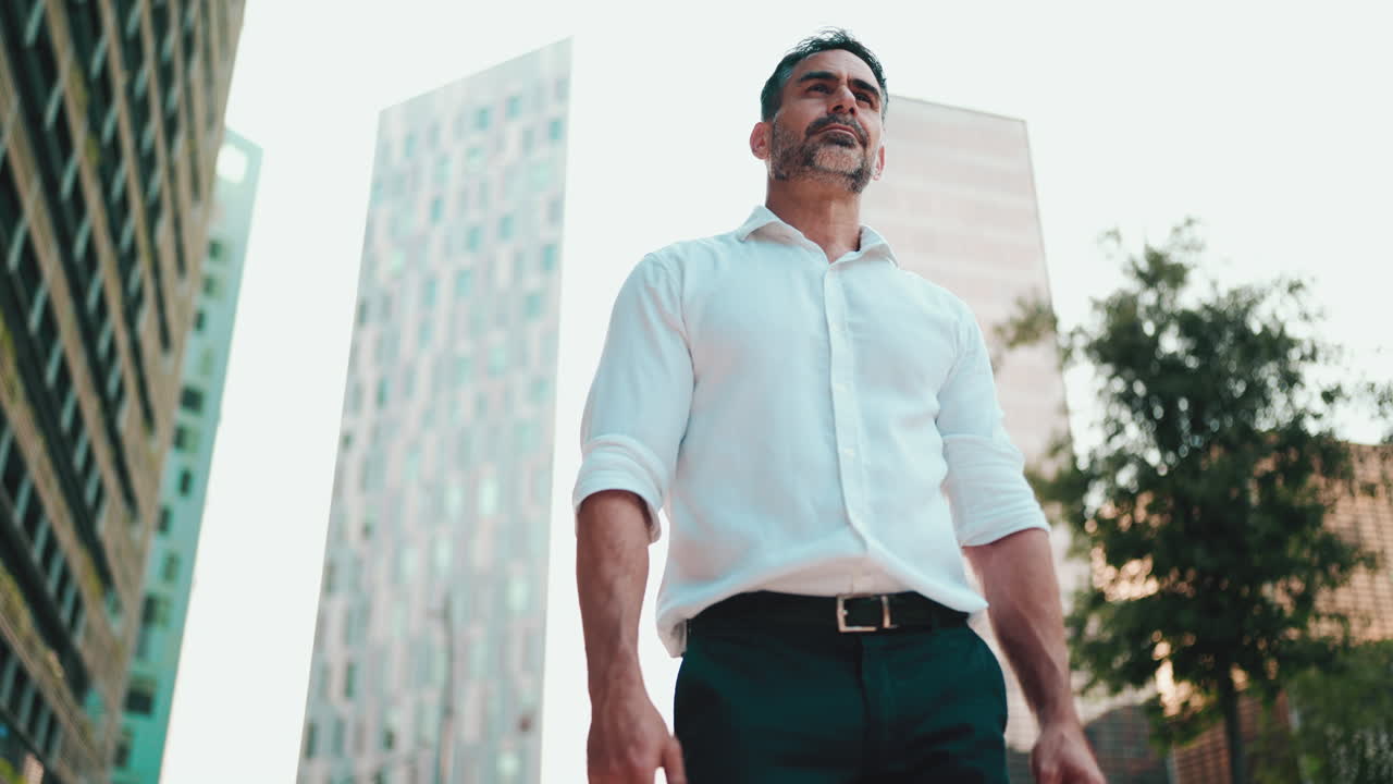 Uomo d'affari in città