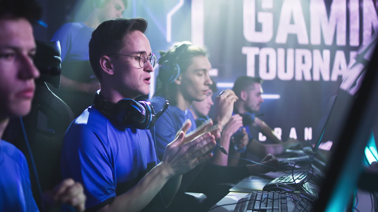 Gaming tournament with esports team competing