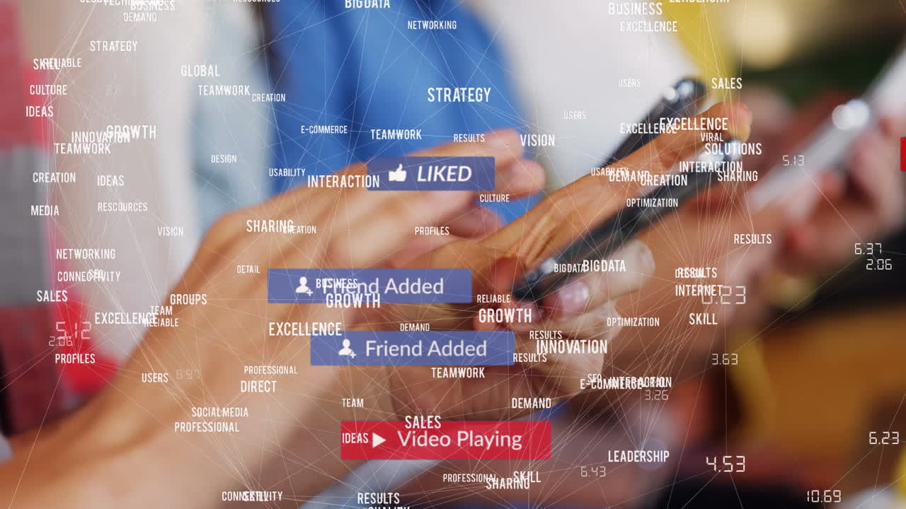 스마트폰을 사용하는 다양한 사람들을 통해 연결 및 텍스트 네트워크의 애니메이션